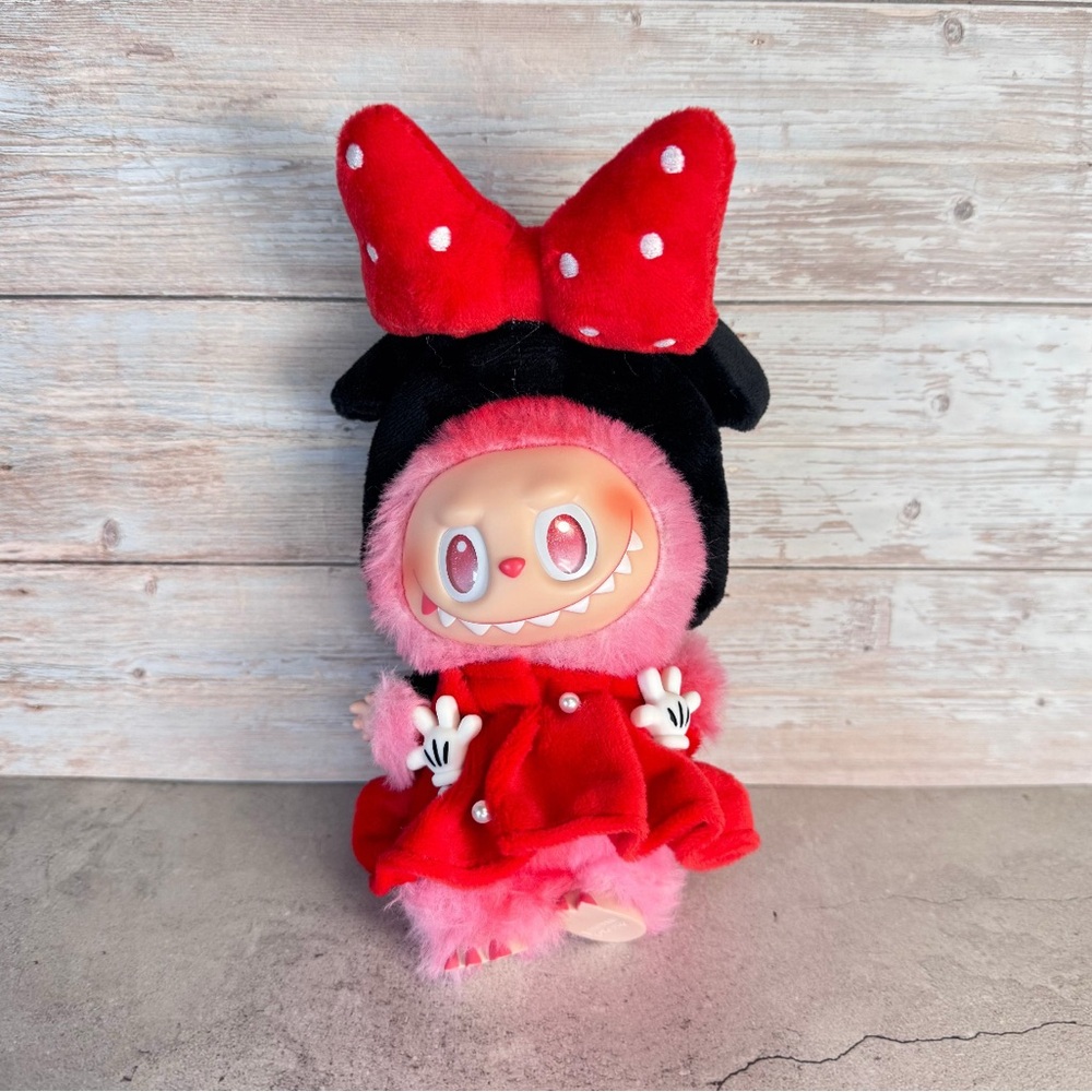 Disney adorable Minnie Outfit (Not included Doll) I have some 
Brand new in bag